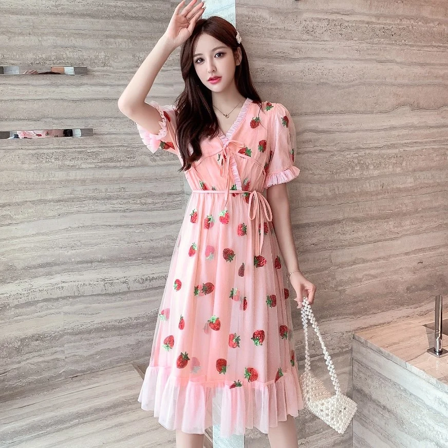 

Lace Dress Floral Mesh Strawberry Sequin Dress 2023 New Summer Lace Shorts Sleeve V Neck Ruffle Fashion Women Dress Female