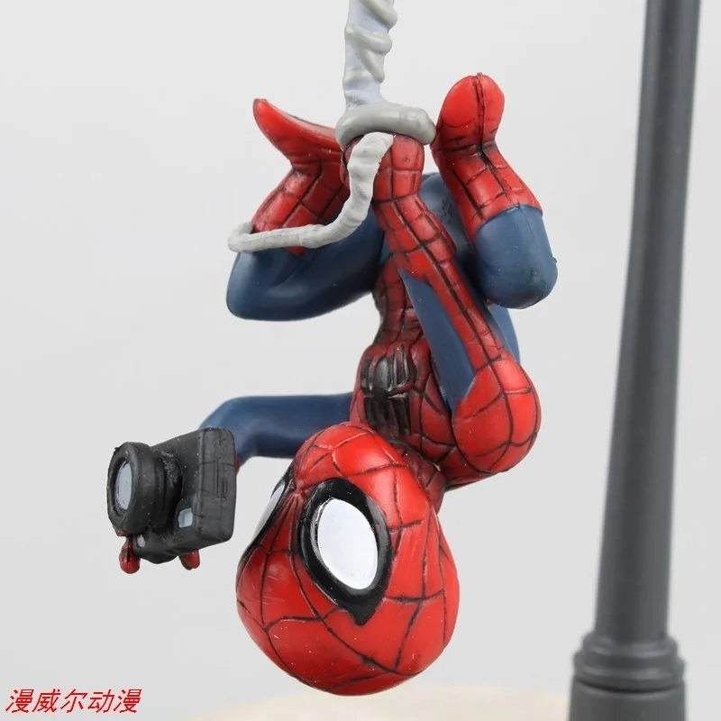 

Spider-Man Spiderman Hero Returns Spider-Man Street Lamp Inverted Camera Scene Edition Boxed Decoration