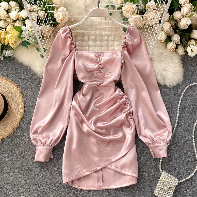 

Retro Square-Neck White Dress Women's Autumn Folds And Waist Slimming Satin Short Section