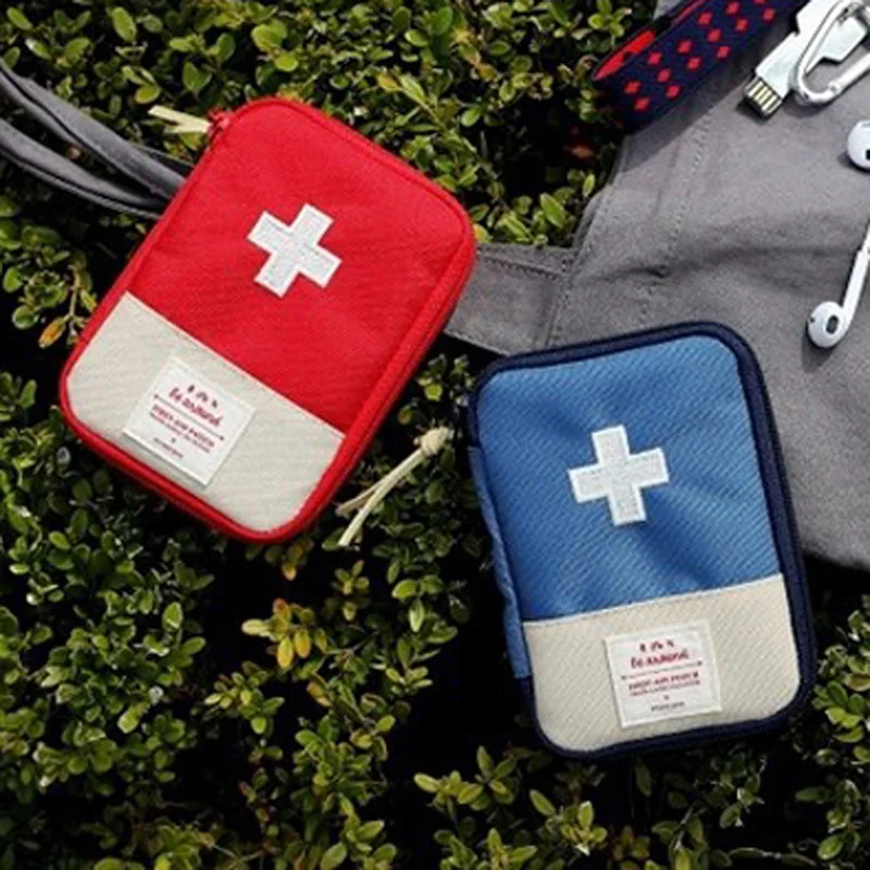 Portable First Aid Kit Outdoor Travel Bag Pouch Bags Small Kit Emergency Medicine Package Medical Divider Storage Organizer