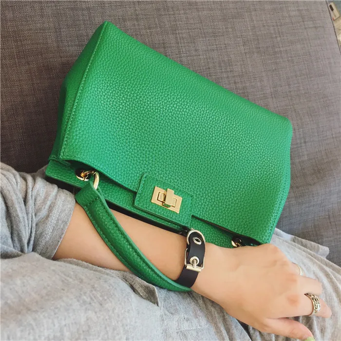 Bags for Women 2021 New Women's Bag Lychee Pattern Classic Kitten Bag Golden Lock Shoulder Messenger Ladies Bag Bags for Women 2021 New Women's Bag Lychee Pattern Classic Kitten Bag Golden Lock Shoulder Messenger Ladies Bag