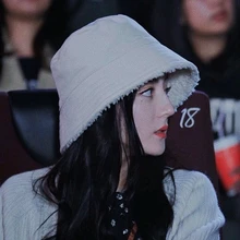 

2021 White Lamb Velvet Bucket Hat Women Fashion Fisherman Hat Autumn Winter Warm Basin Cap Panama Outdoor Sunscreen Bucket Hats