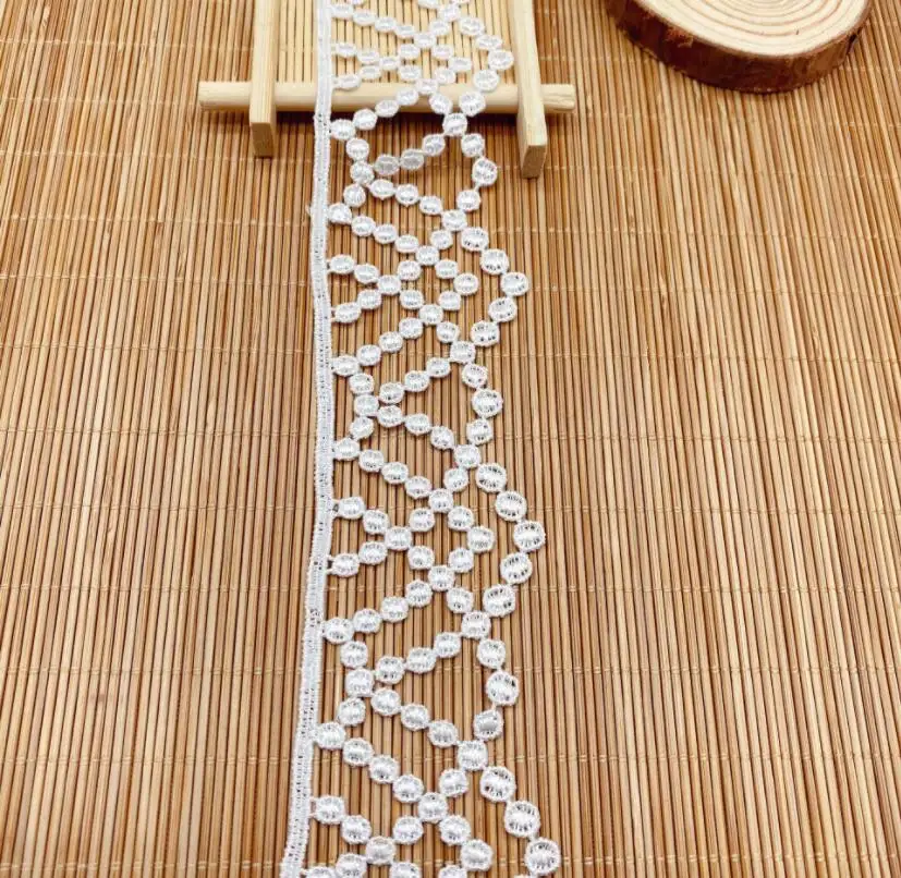 2 Yards/lot 4.3cm WIdth White Black Lace Trim Water Soluble Embroidery Lace DIY Fabric Clothing Accessories lace fabric,lace garment accessories,lace sewing supplies,lace decoration,lace accessories,lace sewing accessories,clothing accessories