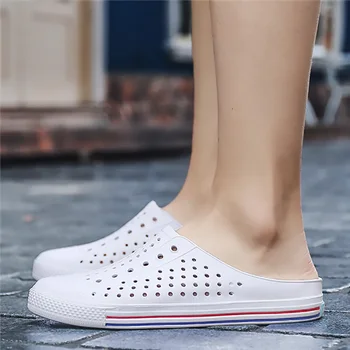 

2020 Summer Men Slippers Message Clogs Outdoor Garden Shoes Male Pool Sandals Bathroom Flip Flops Lightweight Mules Beach Slides
