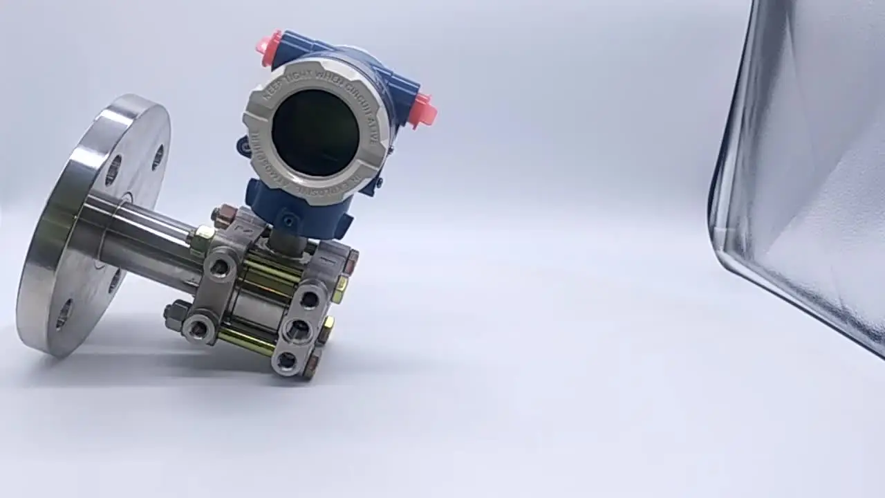 Pressure level transmitter