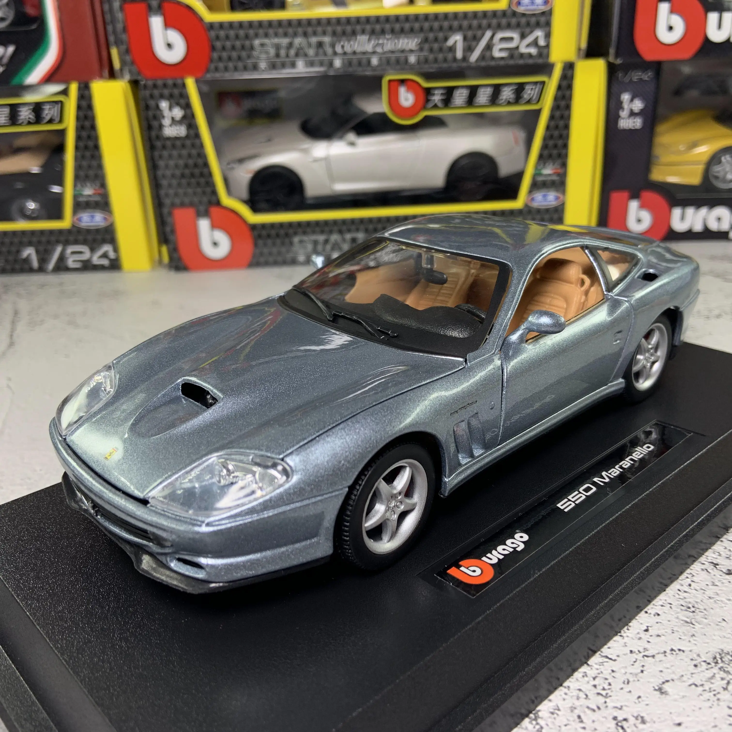 Bburago 1:24 Ferrari 550 серая модель автомобиля литье под давлением Металлическая Модель Детская игрушка бойфренд подарок имитация сплава автомобиль коллекция