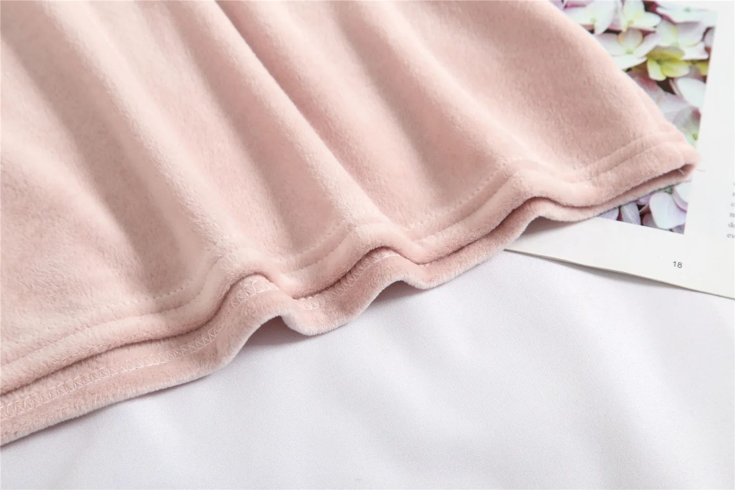 Сексуальный бархатный женский зимний пижамный комплект, Женская Осенняя Пижама, комплект для сна, халат, боди с ремешком на шее, 3 предмета, домашняя одежда, пижама, нижнее белье