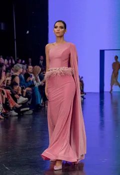 

Elegant Dress Pink One-Shoulder Good Quality Stretch Rayon Bandage Dress Slash Neck Celebrity Cocktail Party Long Dress Vestido