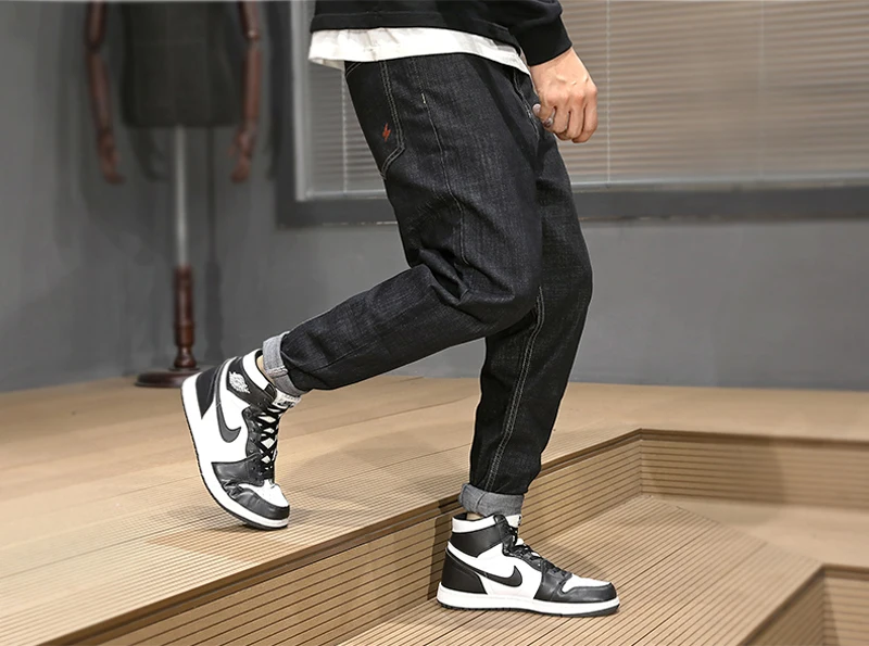 Fashion Streetwear Men Jeans Vintage Black Loose Fit Harem Jeans Men Pencil Pants Big Size 28-42 Japanese Style Hip Hop Jeans