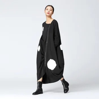 

LANMREM 2020 New Spring Round Neck Long Sleeve Solid Color Big Dot Split Joint Loose Big Size Black Dress Women Fashion JA88501