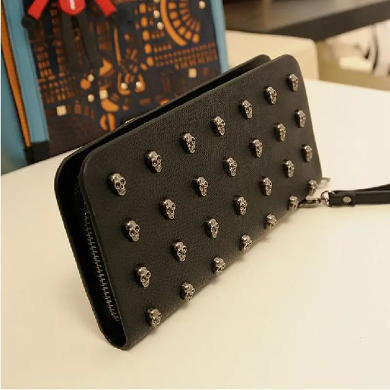 

Women Personality Retro Long Section Light Retro Card Package Gimmick Buckle Holders Clutch Wallet