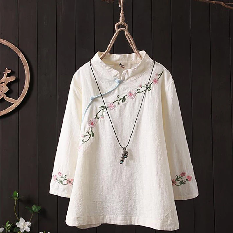 

Spring Autumn Folk Style Women Tshirt Plus Size Vintage Floral Embroidery Loose Tee Shirt Femme 3/4 Sleeve Cotton Tops D335
