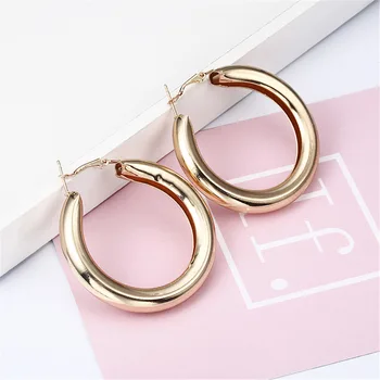 

Aretes New 2020 Fashion Personality Exaggeration Circle Alloy Earrings Female Noble Simple Accessories Manufacturers Wholesale