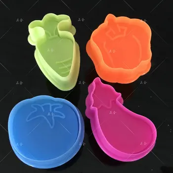 

4PCs Case 3D Classic Vegetable Stereo Cookie Cutter Pepper Eggplant Push Spring Fondant Cake Mould
