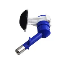 Универсальная бутылка для домашних животных, собак, с широкой совместимостью, подвесной диспенсер для воды, питатель для домашних животных, кошек, собак, бутылка для воды