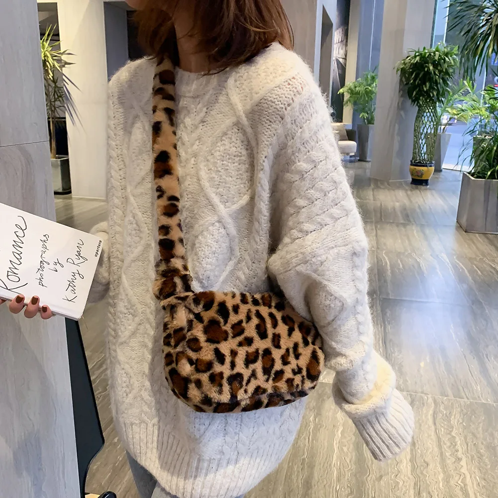 fluffy leopard print shoulder bag