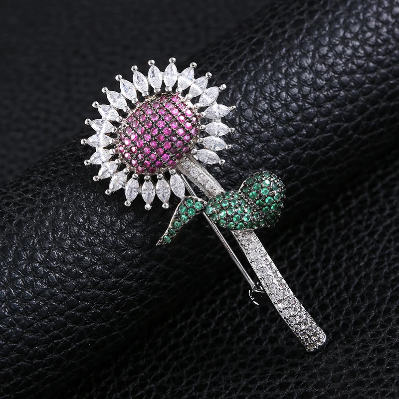 

Noble Purple Crystal Sunflower Brooches For Women with Green Crystal Rhinestone Leaves Flower Brooch Pins Plant Jewelry broaches