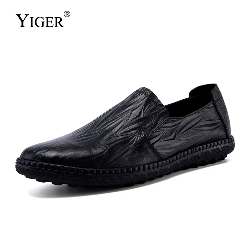 

YIGER Men loafers leather boat shoes slip-on male casual driving shoes Hole shoes black color light and soft male loafers