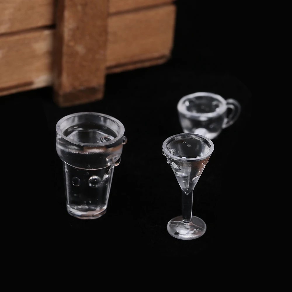 Miniature Figurines Mini Plastic Acrylic Goblet 17PCS/Set Dollhouse Accessories DIY Toys