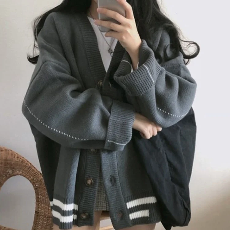 Korean knitted sweater casual women's College sleeve loose women's long sleeve V-neck large button jacket autumn and winter 1