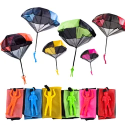 Lancer de parachute avec figurine de soldat pour enfants, accessoire éducatif, jouet appropriés pour jeu drôles de sport en plein air, 5 ensembles, 