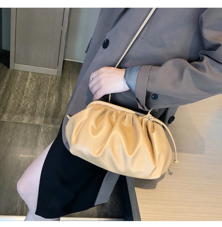 Роскошная дизайнерская Новая женская сумка-клатч в форме облака, плиссированная сумка-мессенджер на плечо, маленькая милая женская сумка через плечо