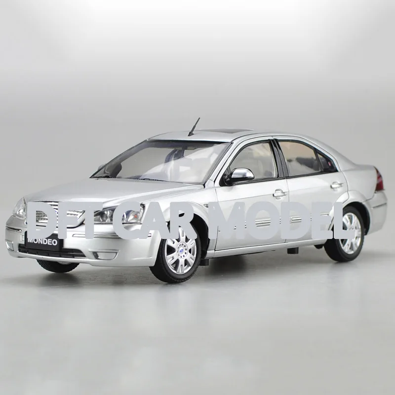 1:18 игрушечные автомобили из сплава классический автомобиль Мондео модель