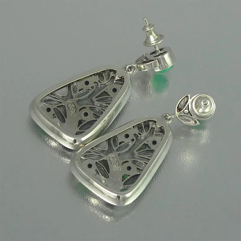 15880435417_834277137