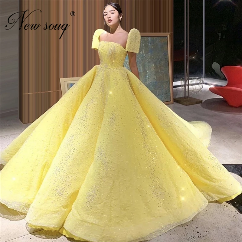 Вечернее платье принцессы с рукавами блестками желтое пышное от кутюр исламские