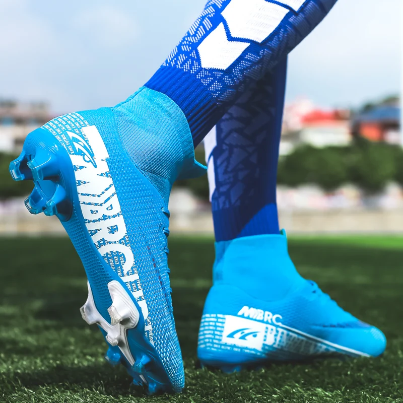 

2019 spring and autumn fashion new men's high help broken nails long nail soccer shoes sneakers