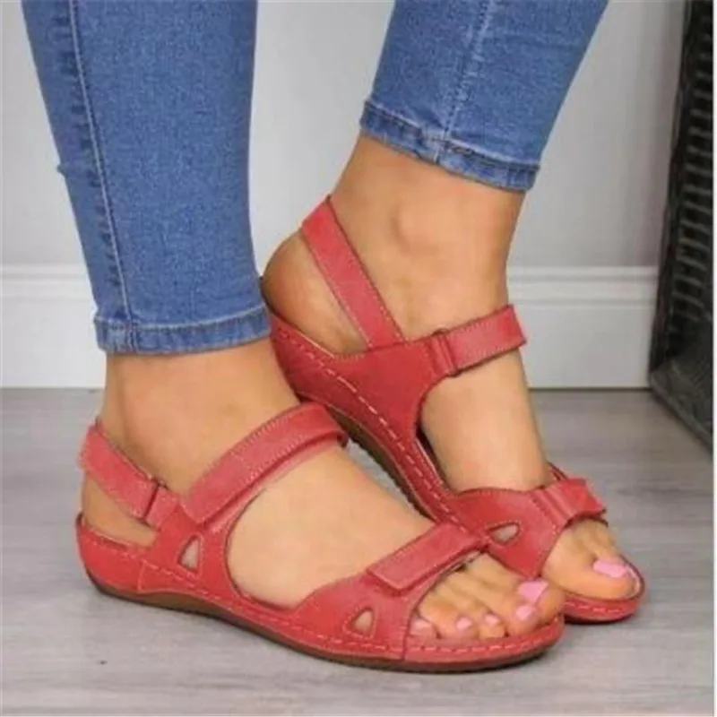 

Новинка 2023, женские сандалии, мягкие, трехцветные, строченные, женские сандалии на плоской подошве, пляжная обувь с открытым носком, женская обувь