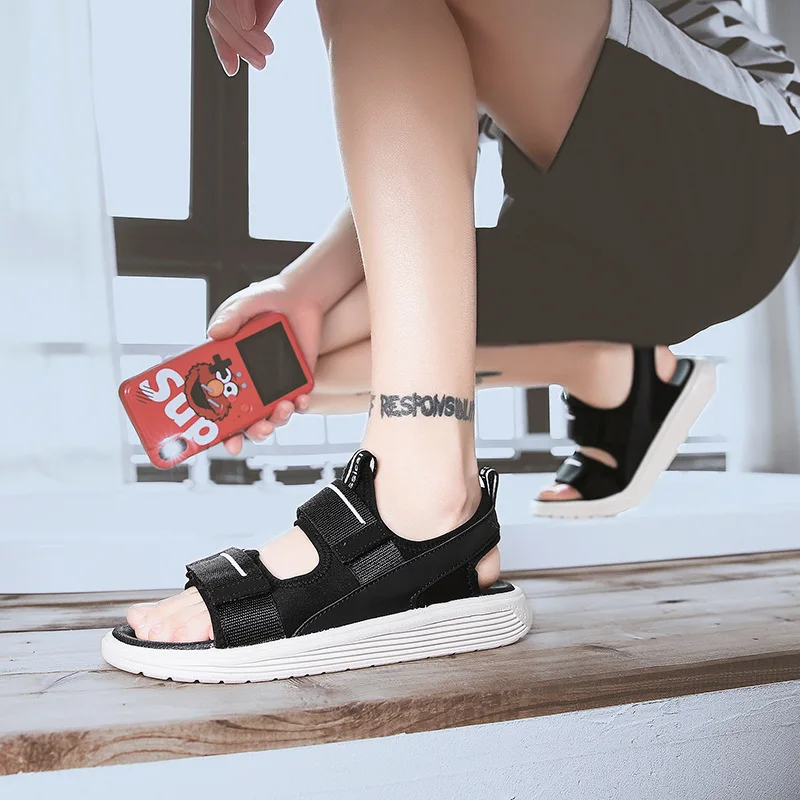 

2019 Spring Creative Trend Men's Slippers Peep-Toe MEN'S SHOES Two Bars Sandals Street Wearable Fashion Slipper Men's
