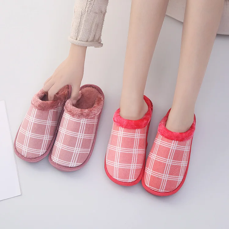 

Winter Plush Hair Mouth Couple's Men's and Women's Warm Plaid Panel Cotton Slippers Wear Non-Slip Stall Run the Amount of Cotton