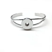 10 шт. браслет с защелкой и браслеты серебряная кнопка Подвеска из сплава Регулируемые эластичные манжеты браслеты с заклепками 18 мм оснастки