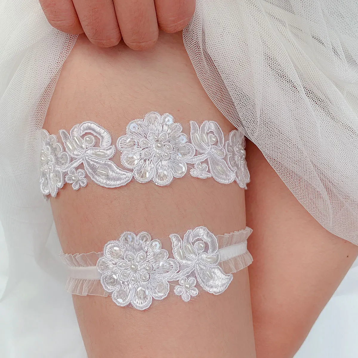 Kyunovia wedding garter Flower Pearl Garter Party Bridal Accessories Cosplay Sexy Lace Elastic Leg Garter Belt BY30 bridal dress decoration bridal garter belt