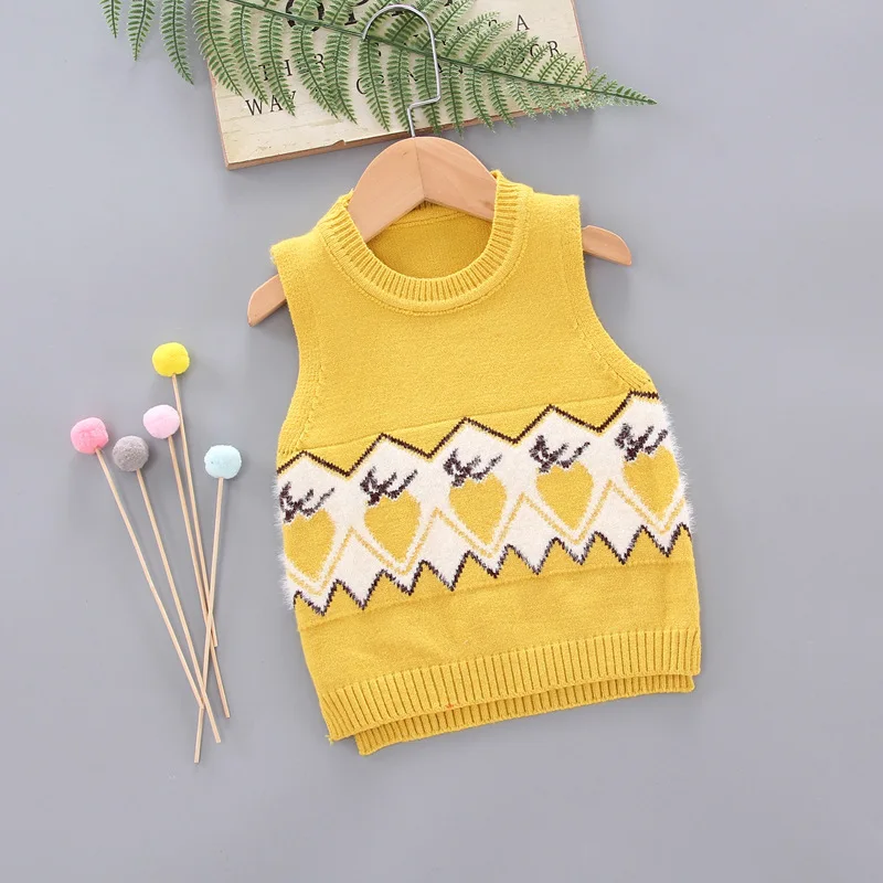 

2019 Children Autumn Clothing New Style Strawberry Pullover Sleeveless Knitted Vest Cartoon Vest Childrenswear