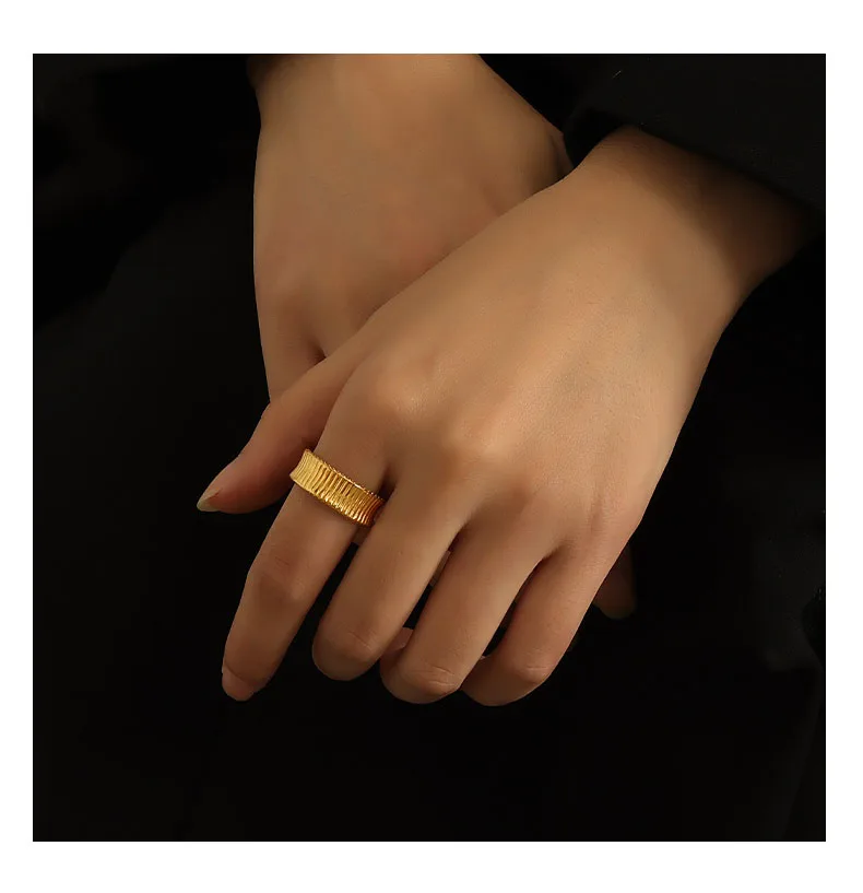 

Titanium Hammered Geo Statement Rings Women Stainless Steel Jewelry Designer Club Cocktail Party Gown Boho Korean Japan