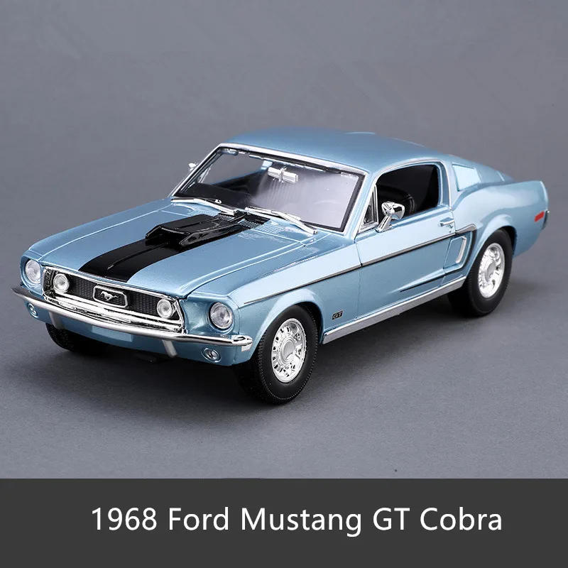 1968 Mustang GT Maisto 1:18 Ford Mustang GT Модель автомобиля из сплава моделирование автомобиля украшение коллекция Подарочная игрушка Литье под давлением модель игрушка для мальчиков - Цвет: 1968 Mustang GT