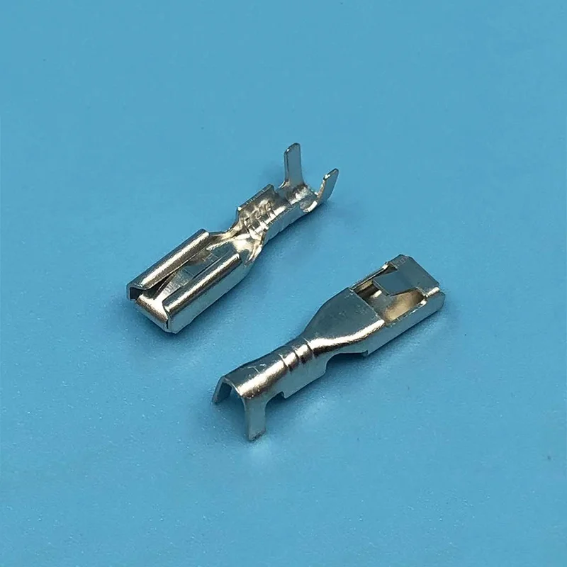 

100Pcs DJ621-E2.8 Insert Square Spring 2.8mm Female Connection Copper Terminal Silvery