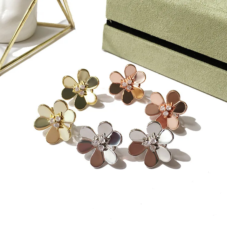 

High Quality Exquisite smooth three-leaf flower with diamonds Ear clip earring For Women Fashion Jewelry Best Gift