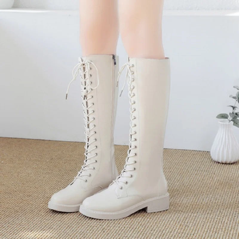 Winter new ladies fashion boots, versatile and comfortable, still straps, long tube thick with non-slip Korean women's boots