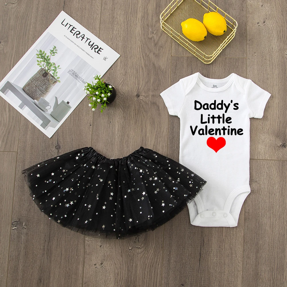 Daddy's Little Valentine/Милый хлопковый комбинезон с короткими рукавами для маленьких девочек из 2 предметов+ Милая фатиновая юбка-пачка модные комплекты для малышей - Цвет: RE85-SQPWHXBK-