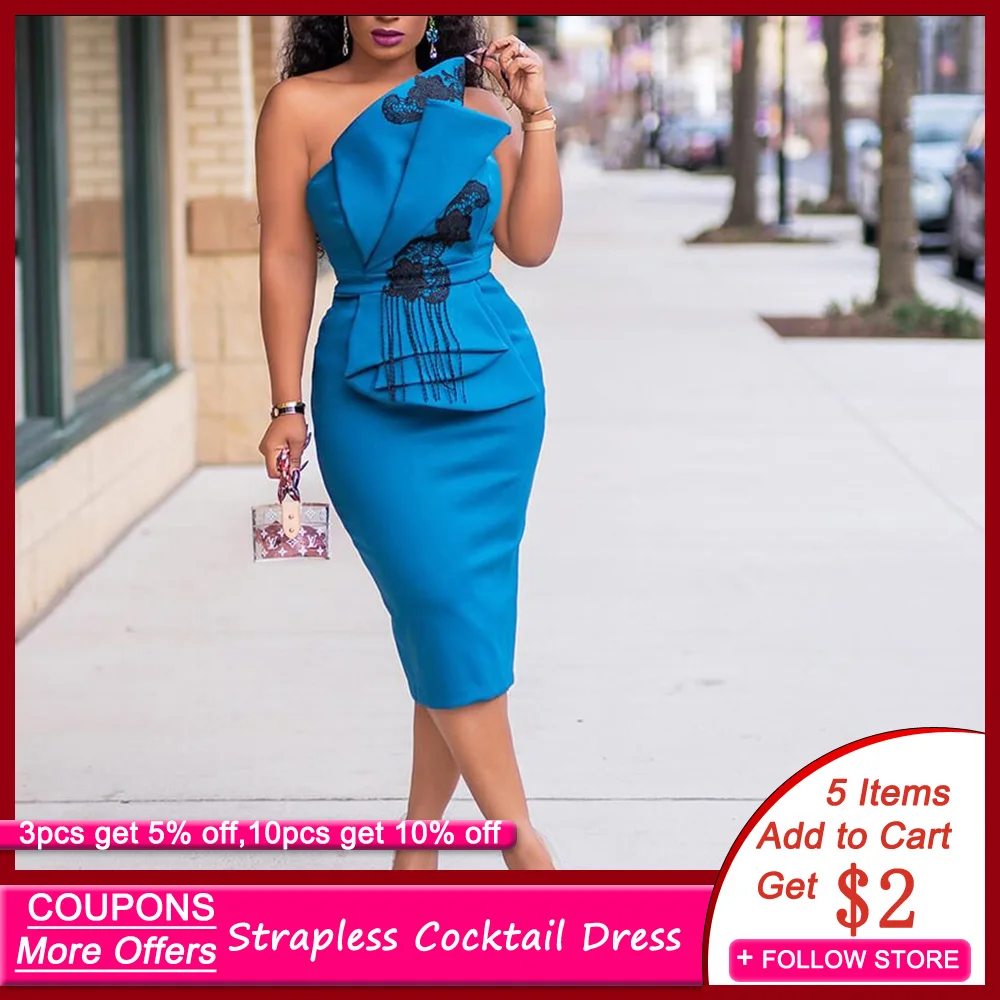 Сексуальное платье без бретелек облегающее миди синяя плиссированная