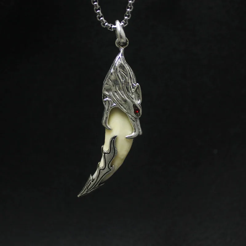 Men Wolf Tooth Spike Pendant Necklace Ethnic Style Tibetan Silver Warrior Adult Ceremony