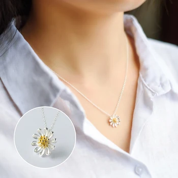 

Mocanie Beautiful Blooming Daisy Chrysanthemum Flower Pendant for Women 925 Sterling Silver Plant Pendant Link Chain Jewelry