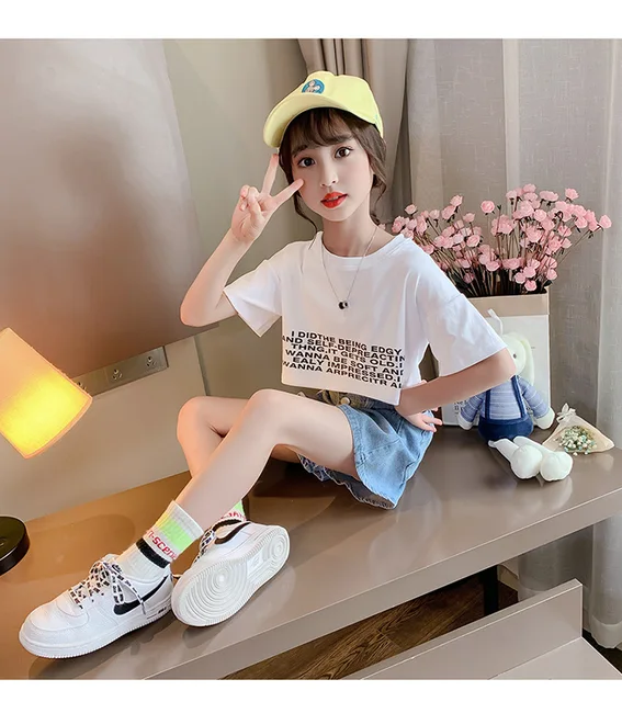 Ayzozuy Girls 2-Piece Outfit Set - Floral Butterfly Tee & Pocket Pants For Spring Summer