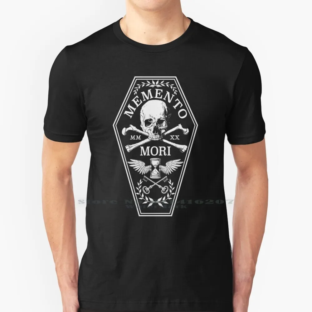 Футболка Memento Mori из 100% чистого хлопка с черепом и косточками римскими цифрами |