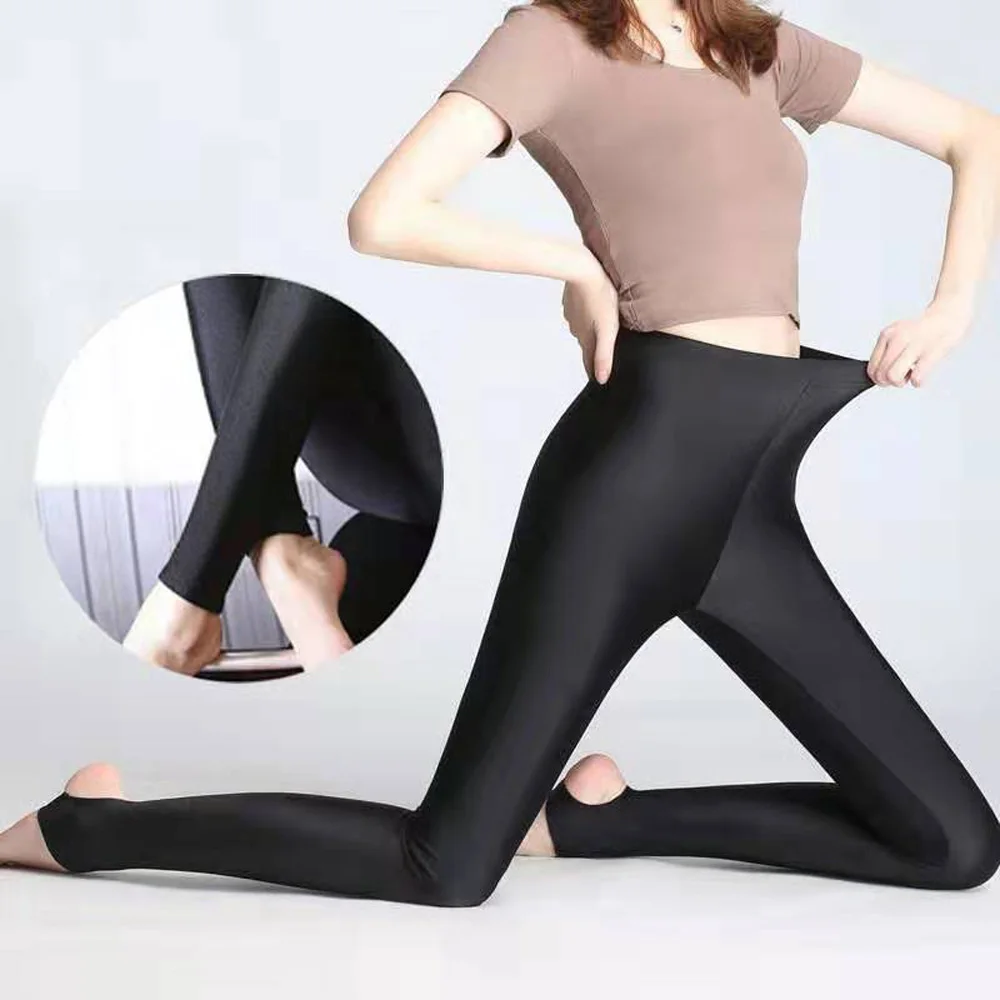 

Thin section gloss leggings 2019 gloss pants wear Slim nylon leggings plus fertilizer XL stretch pedals nine pants women