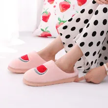 Женские и мужские теплые Нескользящие домашние тапочки из флока с фруктами; домашняя обувь