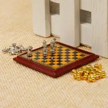 

1:12 Scale Dollhouse Miniature Metal Chess Set Board Chess Dollhouse Table Set Games Games Kids Toys For Children Room Toy W9J3